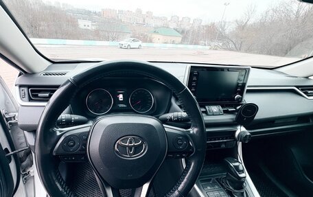 Toyota RAV4, 2020 год, 3 100 000 рублей, 5 фотография