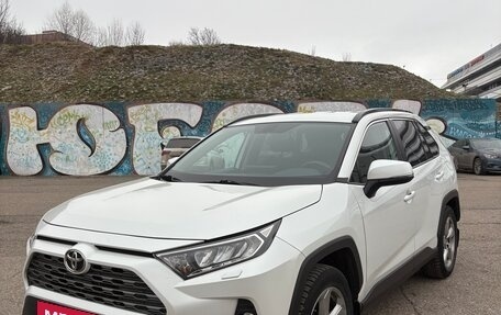 Toyota RAV4, 2020 год, 3 100 000 рублей, 3 фотография