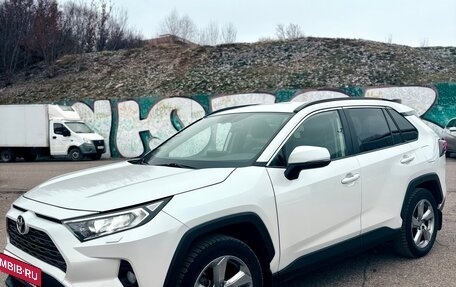 Toyota RAV4, 2020 год, 3 100 000 рублей, 7 фотография