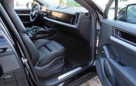 Porsche Cayenne III, 2025 год, 14 444 155 рублей, 18 фотография