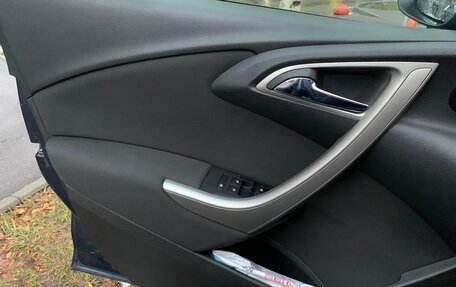 Opel Astra J, 2011 год, 830 000 рублей, 15 фотография