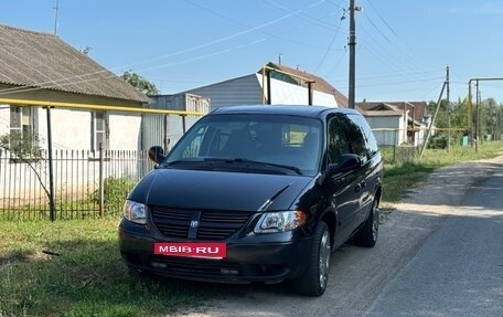 Dodge Caravan IV, 2004 год, 700 000 рублей, 2 фотография