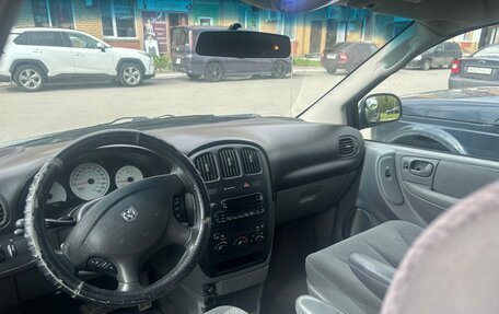 Dodge Caravan IV, 2004 год, 700 000 рублей, 13 фотография