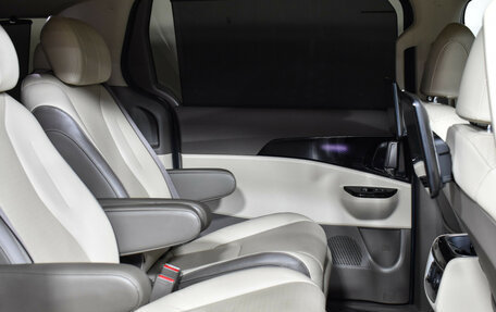 KIA Carnival, 2021 год, 4 249 000 рублей, 14 фотография