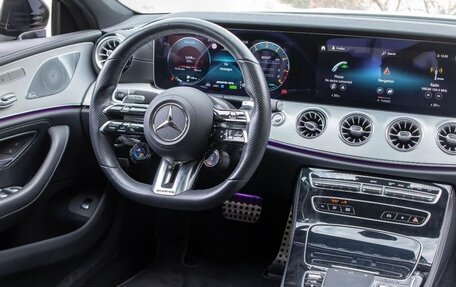 Mercedes-Benz CLS, 2022 год, 11 373 180 рублей, 2 фотография