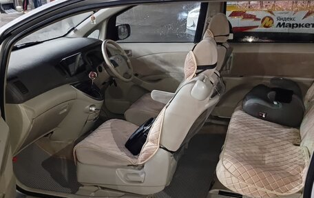 Toyota ISis I, 2008 год, 850 000 рублей, 13 фотография