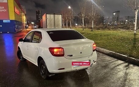 Renault Logan II, 2017 год, 340 000 рублей, 2 фотография