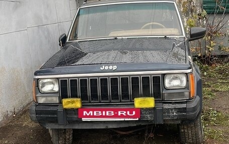 Jeep Cherokee, 1985 год, 350 000 рублей, 2 фотография