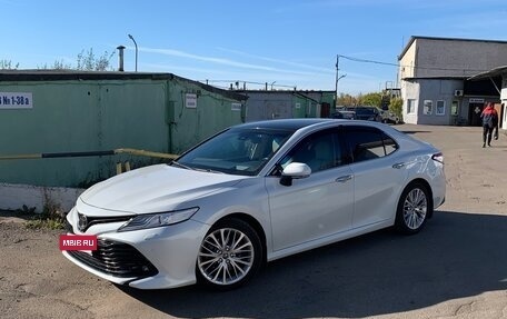 Toyota Camry, 2018 год, 3 100 000 рублей, 3 фотография