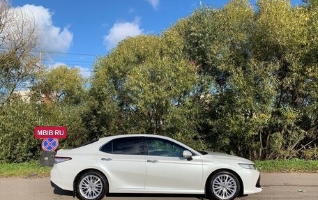 Toyota Camry, 2018 год, 3 100 000 рублей, 5 фотография