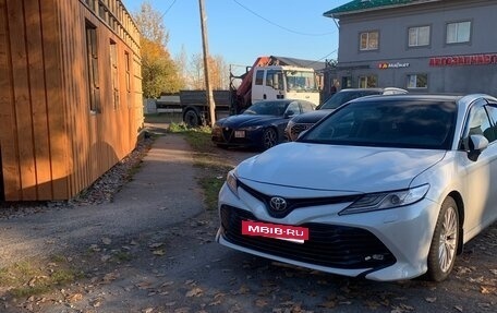 Toyota Camry, 2018 год, 3 100 000 рублей, 13 фотография