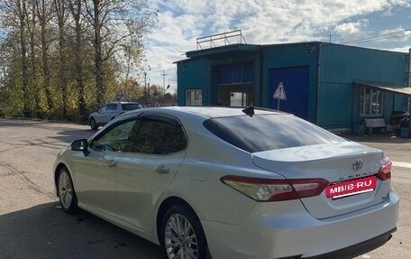 Toyota Camry, 2018 год, 3 100 000 рублей, 9 фотография