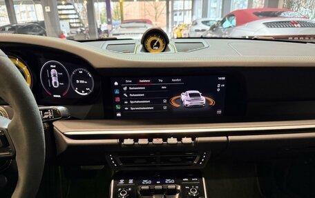 Porsche 911, 2024 год, 24 444 156 рублей, 20 фотография