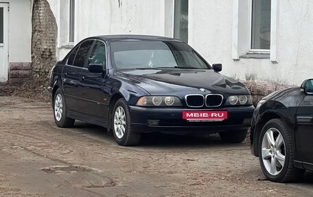 BMW 5 серия, 1998 год, 850 000 рублей, 14 фотография