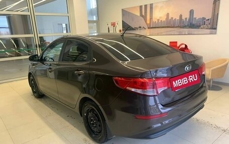 KIA Rio III рестайлинг, 2016 год, 955 000 рублей, 6 фотография