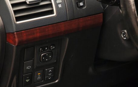 Toyota Land Cruiser Prado 150 рестайлинг 2, 2013 год, 2 950 000 рублей, 8 фотография