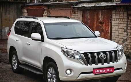 Toyota Land Cruiser Prado 150 рестайлинг 2, 2013 год, 2 950 000 рублей, 7 фотография