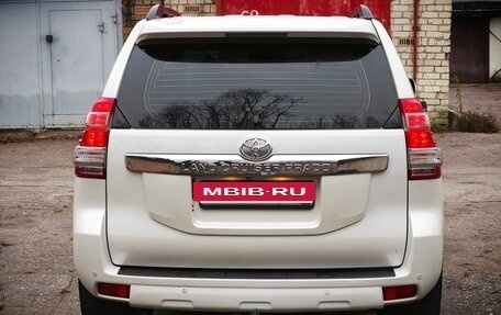 Toyota Land Cruiser Prado 150 рестайлинг 2, 2013 год, 2 950 000 рублей, 15 фотография