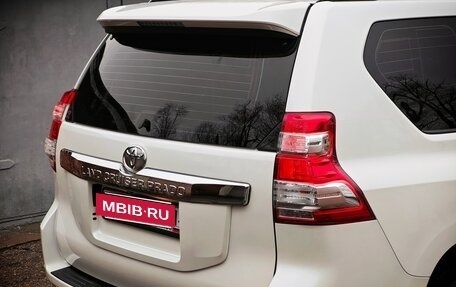 Toyota Land Cruiser Prado 150 рестайлинг 2, 2013 год, 2 950 000 рублей, 13 фотография