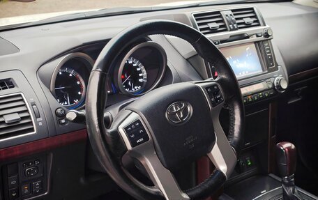 Toyota Land Cruiser Prado 150 рестайлинг 2, 2013 год, 2 950 000 рублей, 28 фотография