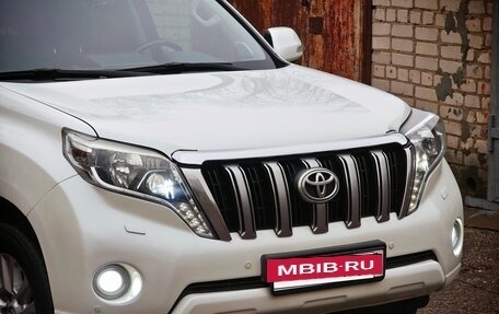 Toyota Land Cruiser Prado 150 рестайлинг 2, 2013 год, 2 950 000 рублей, 21 фотография