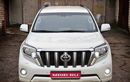 Toyota Land Cruiser Prado 150 рестайлинг 2, 2013 год, 2 950 000 рублей, 25 фотография
