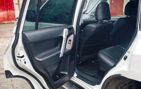 Toyota Land Cruiser Prado 150 рестайлинг 2, 2013 год, 2 950 000 рублей, 31 фотография