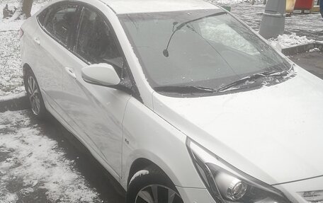 Hyundai Solaris II рестайлинг, 2015 год, 950 000 рублей, 9 фотография