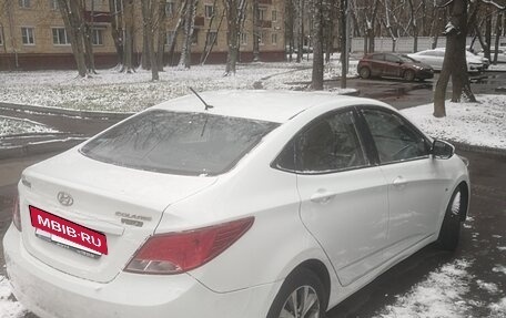 Hyundai Solaris II рестайлинг, 2015 год, 950 000 рублей, 4 фотография