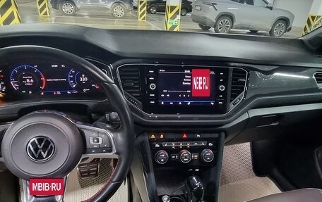 Volkswagen T-Roc I, 2020 год, 2 690 000 рублей, 9 фотография