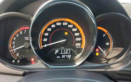 Toyota Yaris XP150 рестайлинг, 2022 год, 1 269 099 рублей, 14 фотография