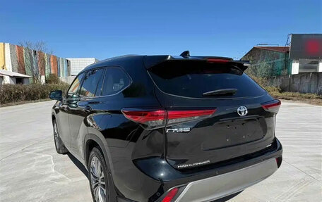 Toyota Highlander, 2024 год, 5 890 099 рублей, 4 фотография