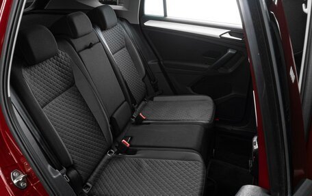 Volkswagen Tiguan II, 2019 год, 2 544 000 рублей, 7 фотография