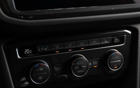 Volkswagen Tiguan II, 2019 год, 2 544 000 рублей, 12 фотография