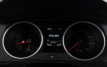 Volkswagen Tiguan II, 2019 год, 2 544 000 рублей, 15 фотография