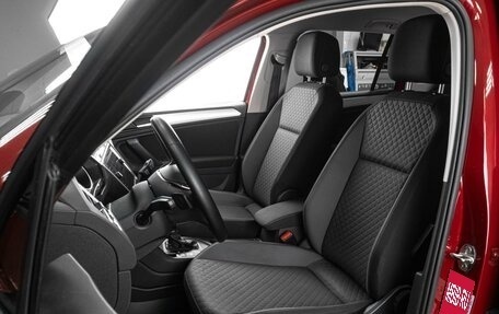 Volkswagen Tiguan II, 2019 год, 2 544 000 рублей, 10 фотография