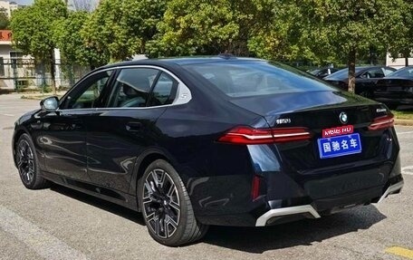 BMW 5 серия, 2024 год, 7 150 000 рублей, 6 фотография