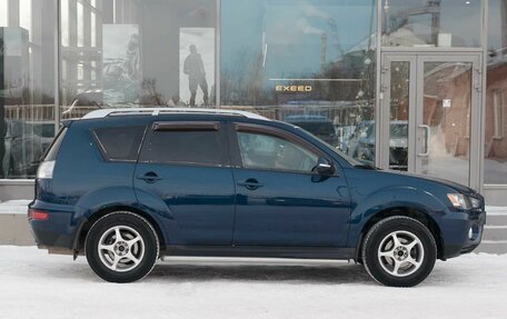 Mitsubishi Outlander III рестайлинг 3, 2010 год, 1 140 000 рублей, 4 фотография
