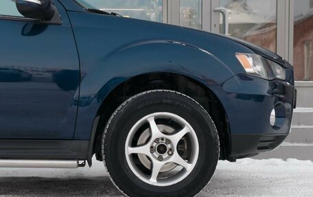 Mitsubishi Outlander III рестайлинг 3, 2010 год, 1 140 000 рублей, 9 фотография