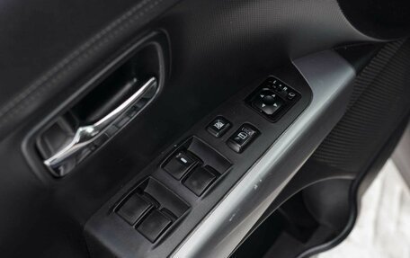 Mitsubishi Outlander III рестайлинг 3, 2010 год, 1 140 000 рублей, 15 фотография