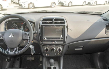 Mitsubishi ASX I рестайлинг, 2025 год, 2 450 000 рублей, 10 фотография