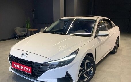 Hyundai Elantra, 2020 год, 2 200 000 рублей, 1 фотография