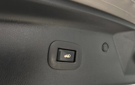 Nissan Patrol, 2011 год, 1 997 000 рублей, 34 фотография