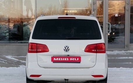 Volkswagen Touran III, 2011 год, 1 050 000 рублей, 6 фотография