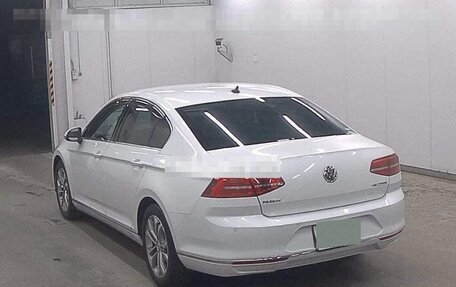 Volkswagen Passat B8 рестайлинг, 2015 год, 1 750 000 рублей, 22 фотография