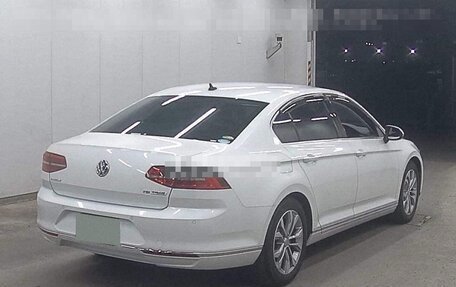 Volkswagen Passat B8 рестайлинг, 2015 год, 1 750 000 рублей, 23 фотография