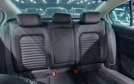 Volkswagen Passat B8 рестайлинг, 2015 год, 1 750 000 рублей, 25 фотография