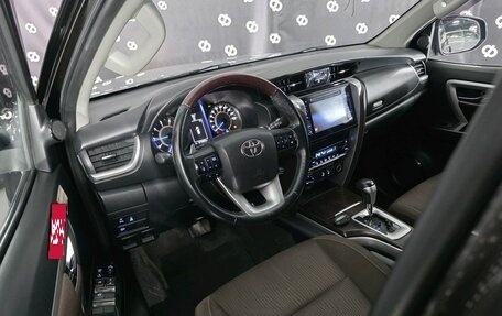 Toyota Fortuner II, 2019 год, 2 723 000 рублей, 17 фотография