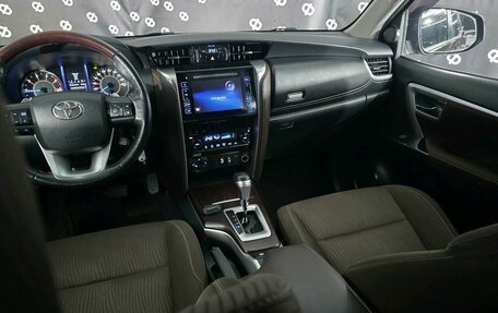 Toyota Fortuner II, 2019 год, 2 723 000 рублей, 28 фотография