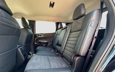 Mitsubishi Outlander, 2025 год, 5 650 000 рублей, 11 фотография